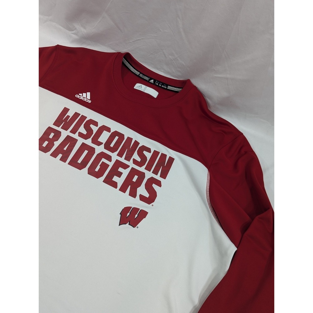 Wisconsin Badgers — Adidas Climalite Crewneck Sweatshirt — Size Men's XXL